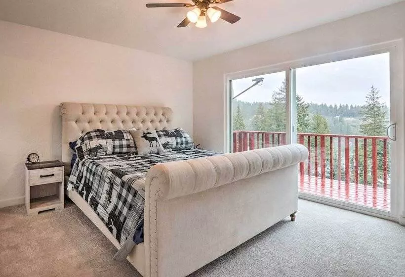 Spacious Sun Up Bay Cabin, 20 Min To Downtown Cda!