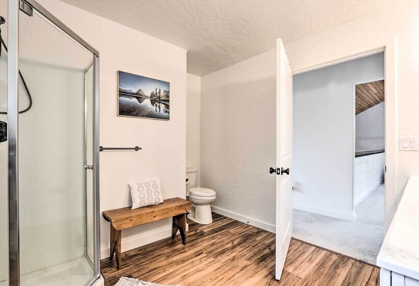 Spacious Sun Up Bay Cabin, 20 Min To Downtown Cda!