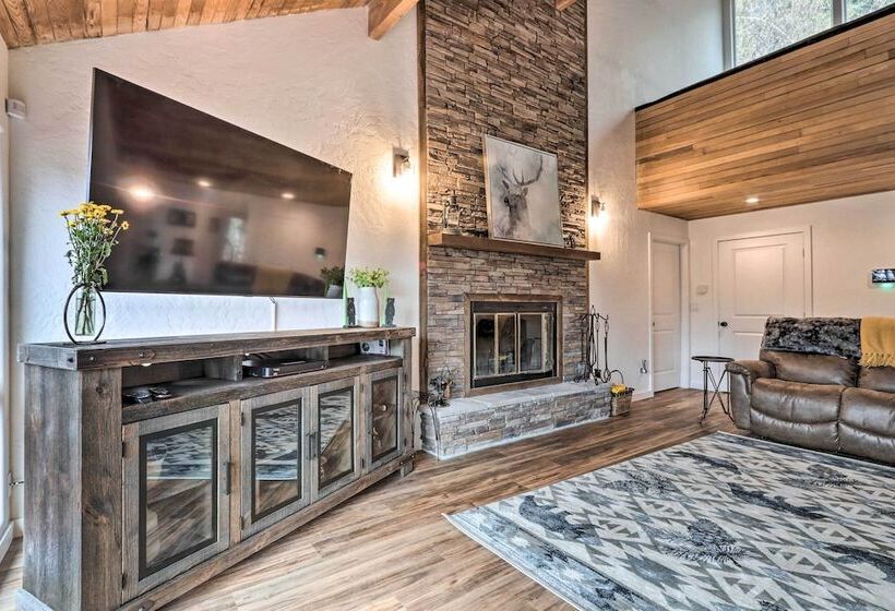 Spacious Sun Up Bay Cabin, 20 Min To Downtown Cda!