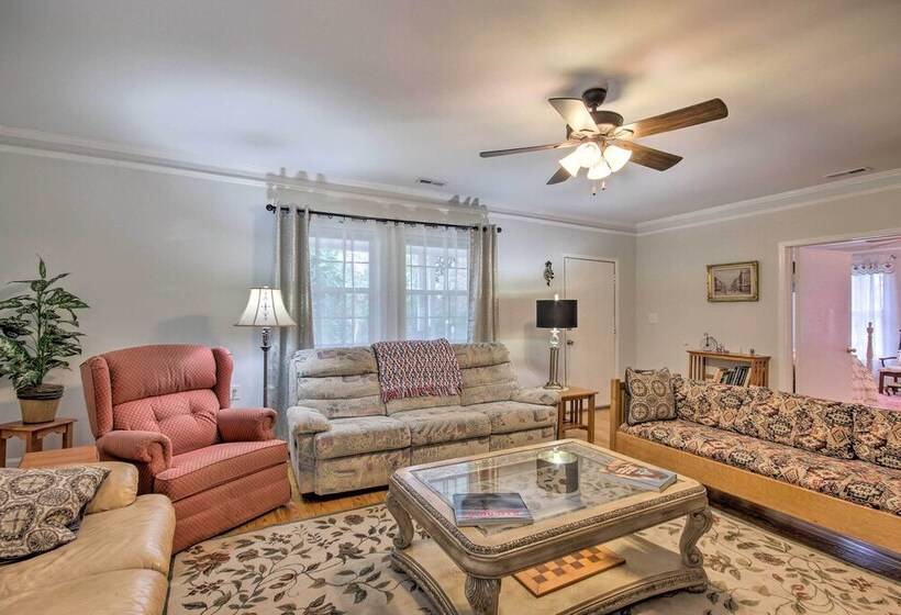 Traditional Southern House With Front Porch!