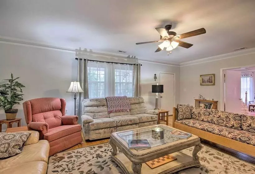 Traditional Southern House With Front Porch!