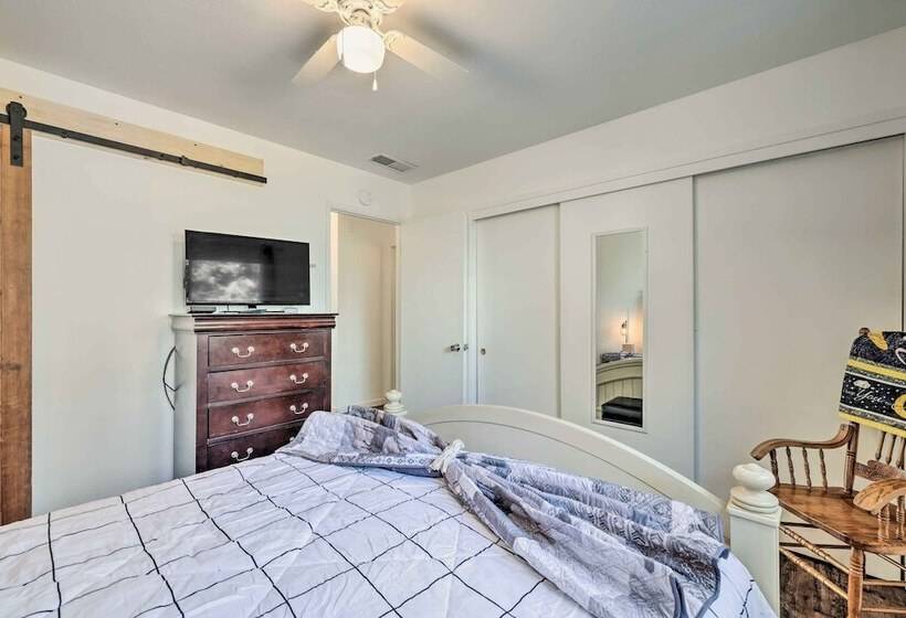 Game Room & Mtn Views: Tuolumne Hideaway!