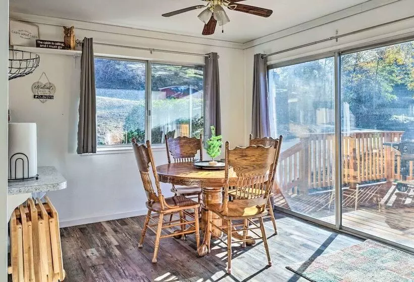 Game Room & Mtn Views: Tuolumne Hideaway!