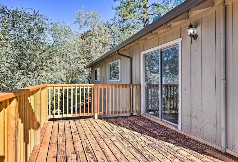 Game Room & Mtn Views: Tuolumne Hideaway!