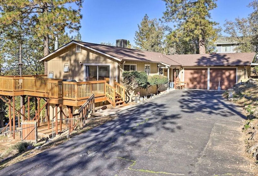 Game Room & Mtn Views: Tuolumne Hideaway!