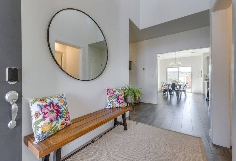 Patio, Game Room & Pool Access: Washington Gem