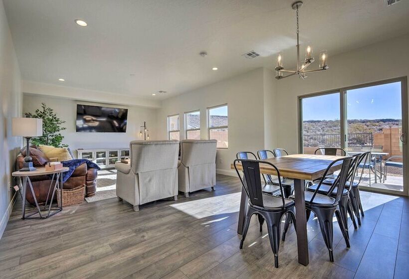 Patio, Game Room & Pool Access: Washington Gem