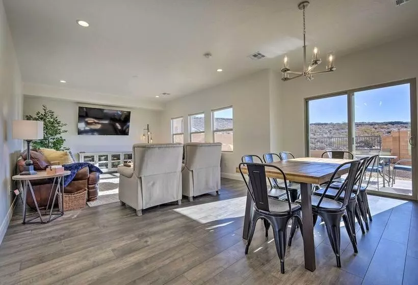 Patio, Game Room & Pool Access: Washington Gem