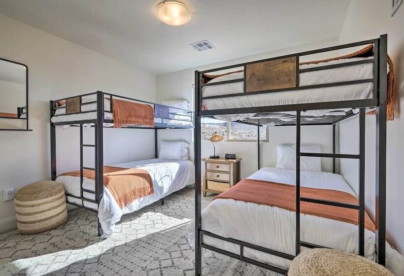 Patio, Game Room & Pool Access: Washington Gem