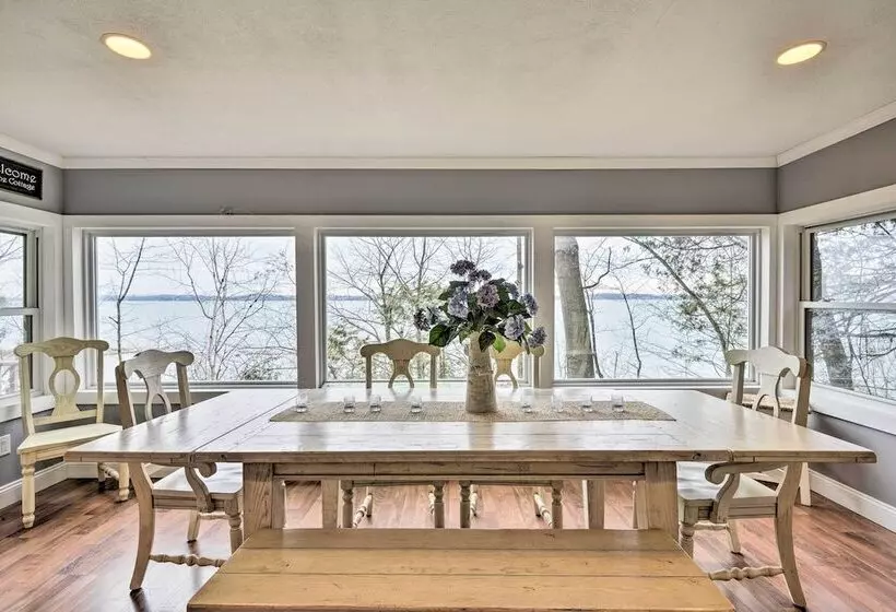 Waterfront Cottage On Sawmill Bay W/ Deck!