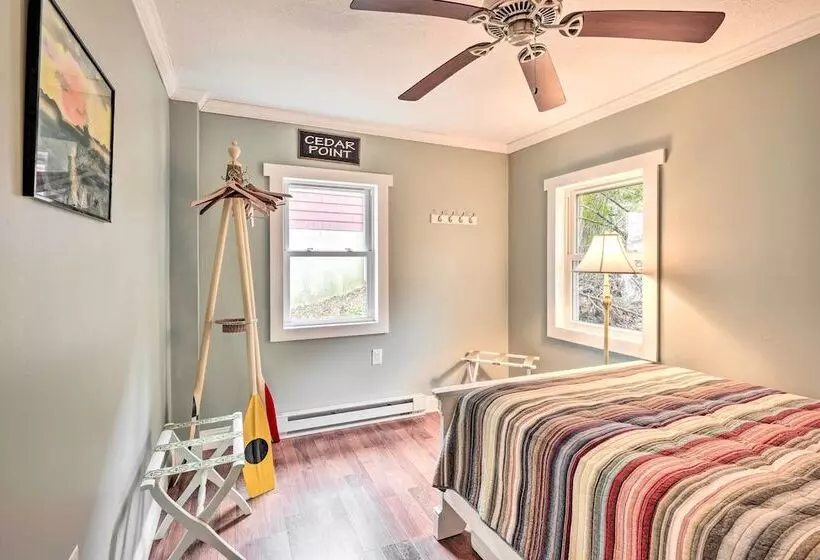 Waterfront Cottage On Sawmill Bay W/ Deck!