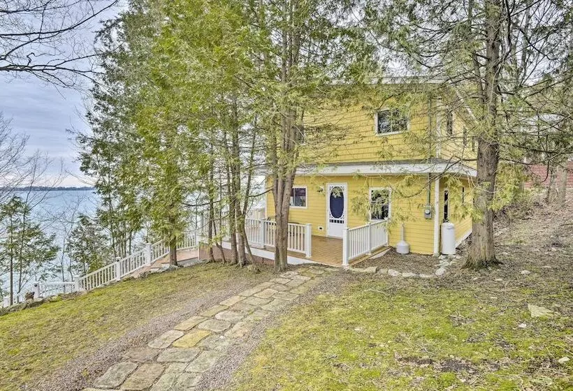 Waterfront Cottage On Sawmill Bay W/ Deck!