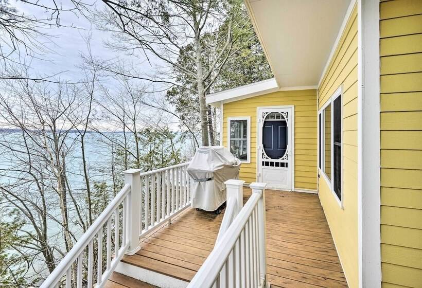Waterfront Cottage On Sawmill Bay W/ Deck!