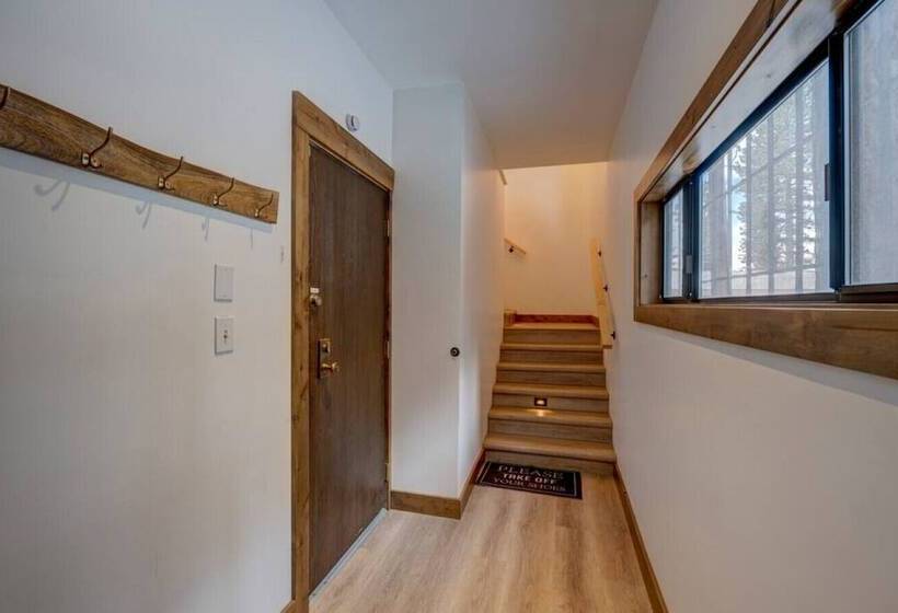 2br Cabin W Office And Outdoor Deck