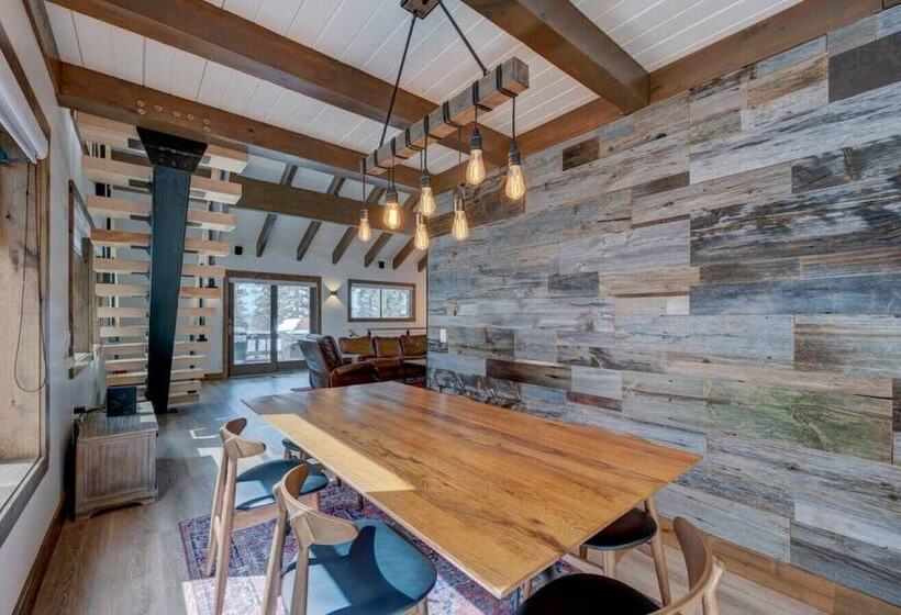 2br Cabin W Office And Outdoor Deck