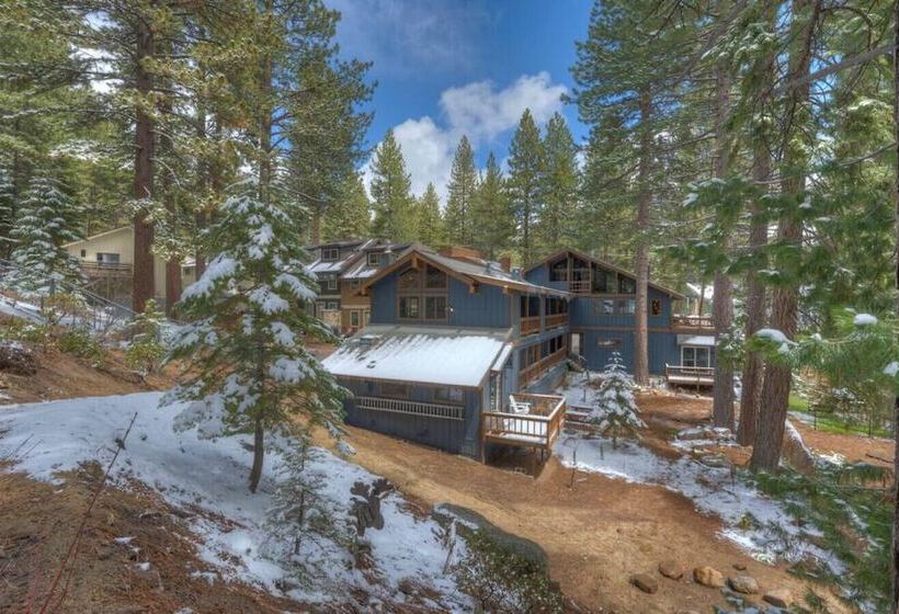 2br Cabin W Office And Outdoor Deck