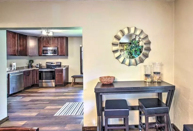 Appleton Abode Near Lake Winnebago & Downtown