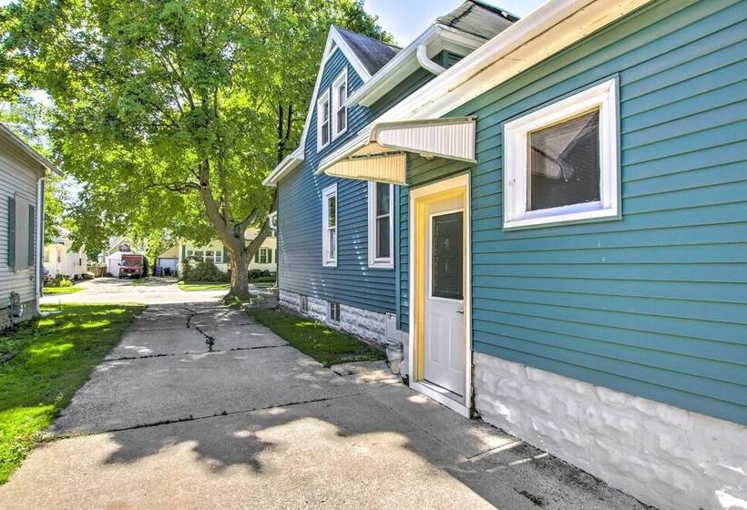 Appleton Abode Near Lake Winnebago & Downtown