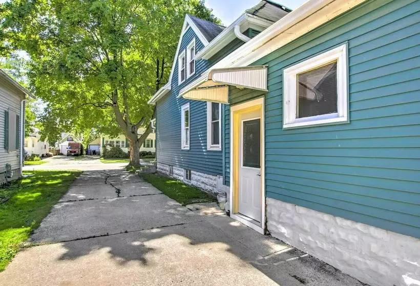 Appleton Abode Near Lake Winnebago & Downtown