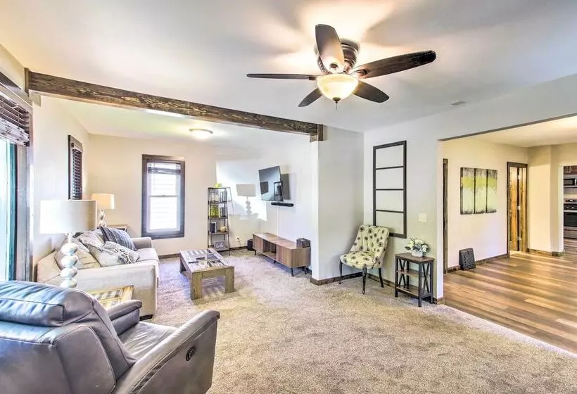 Appleton Abode Near Lake Winnebago & Downtown