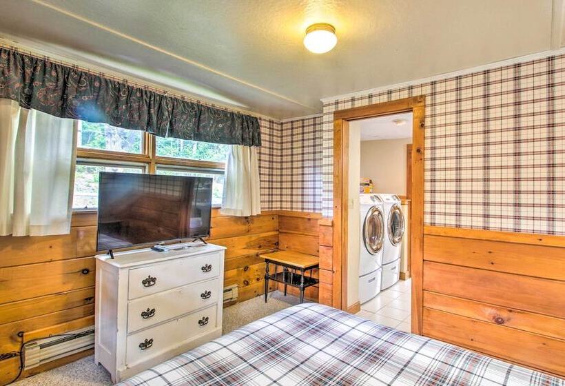 Beautiful Carriage House In Downtown Jackson!