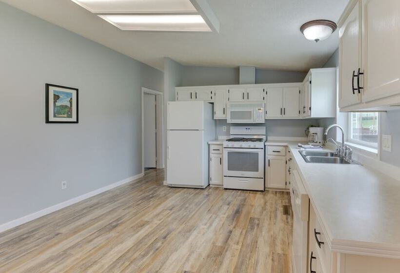 Black Hills Home ~ 6 Mi To Custer State Park!