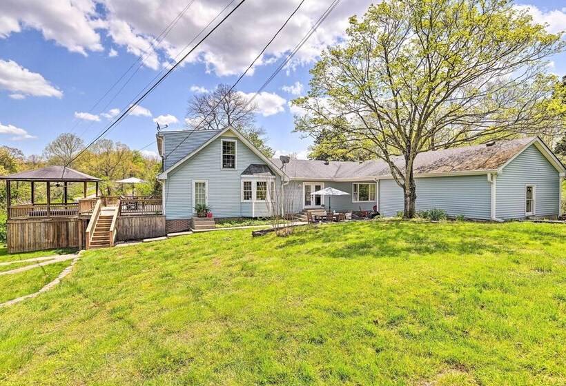 Chic Nashville Area Retreat W/ Private Pool!