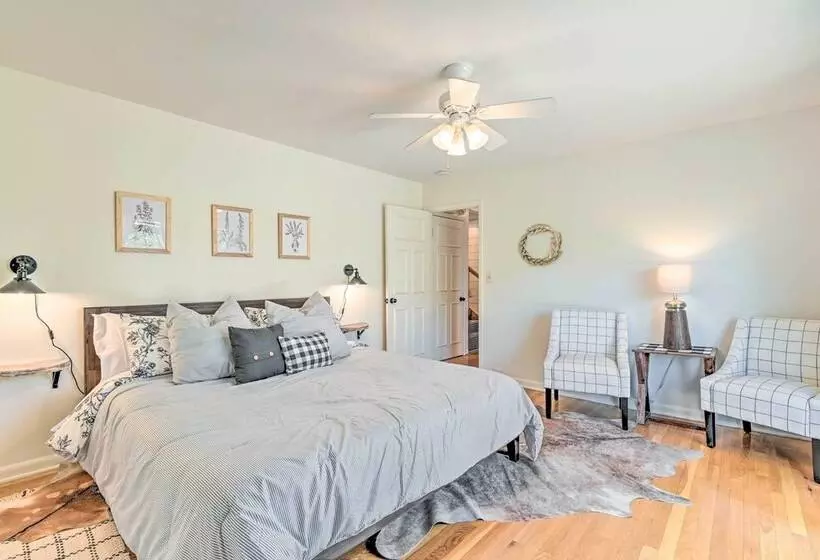 Chic Nashville Area Retreat W/ Private Pool!