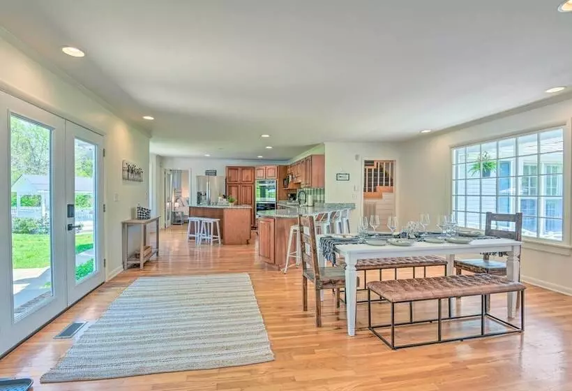 Chic Nashville Area Retreat W/ Private Pool!