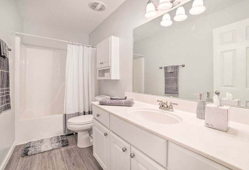 Country Chic Home W/ Fire Pit, Steps To Lake!