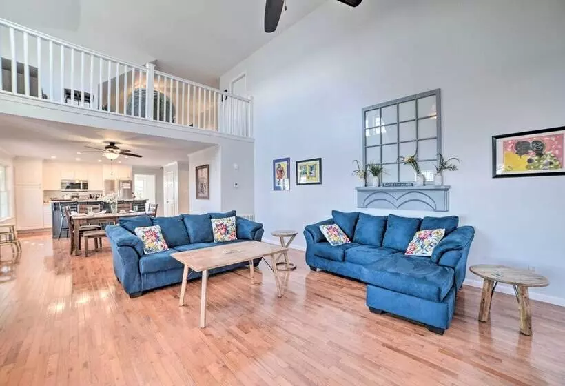 Country Chic Home W/ Fire Pit, Steps To Lake!