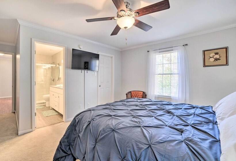 Country Chic Home W/ Fire Pit, Steps To Lake!