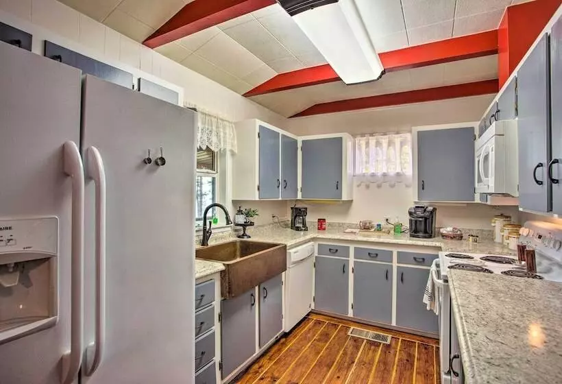 Cozy Cottage On Lake O The Pines W/ Lake Views!