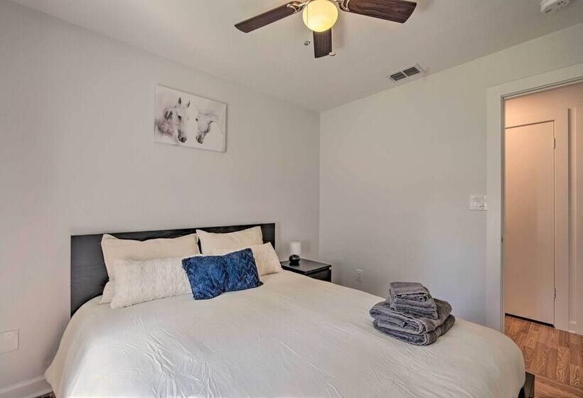 Cozy Retreat, 7 Mi To World Equestrian Center