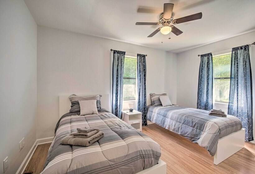 Cozy Retreat, 7 Mi To World Equestrian Center