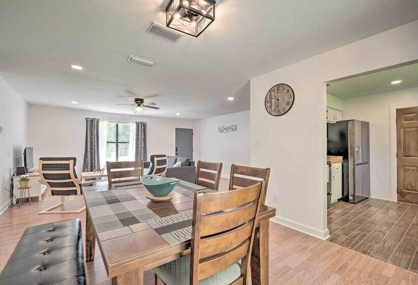 Cozy Retreat, 7 Mi To World Equestrian Center