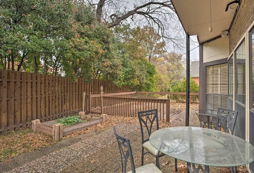 Pool Table, Patio & Grill: Idyllic Mckinney Home