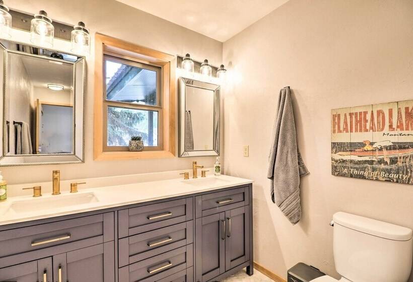 Flathead Lake Waterfront Cabin W/ Dock & Kayaks