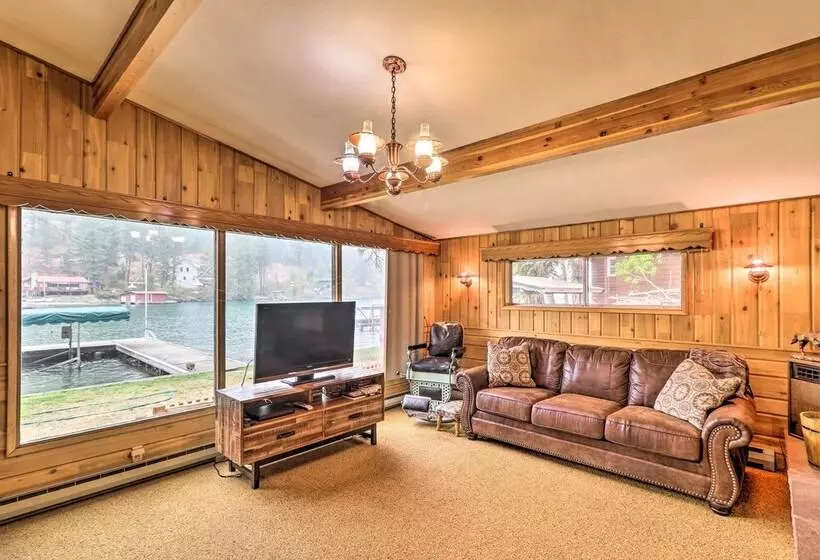 Flathead Lake Waterfront Cabin W/ Dock & Kayaks