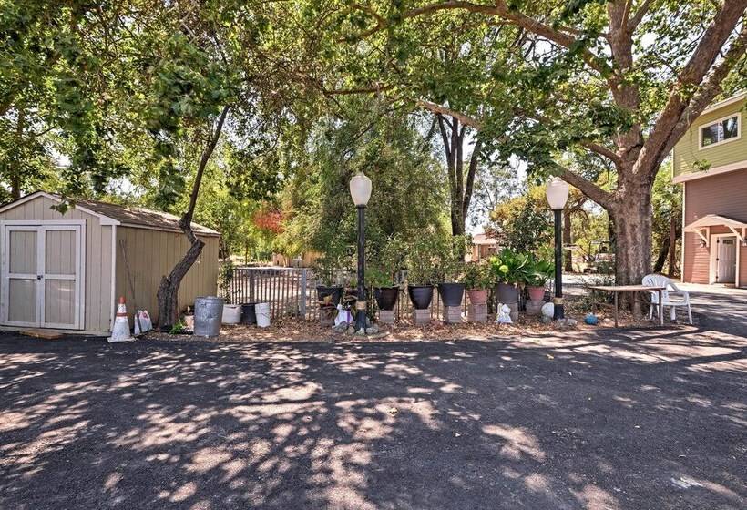 Gilroy Home W/ Deck On 20 Acres, 7 Mi To Downtown!