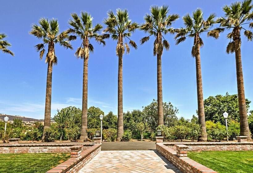 Gilroy Home W/ Deck On 20 Acres, 7 Mi To Downtown!