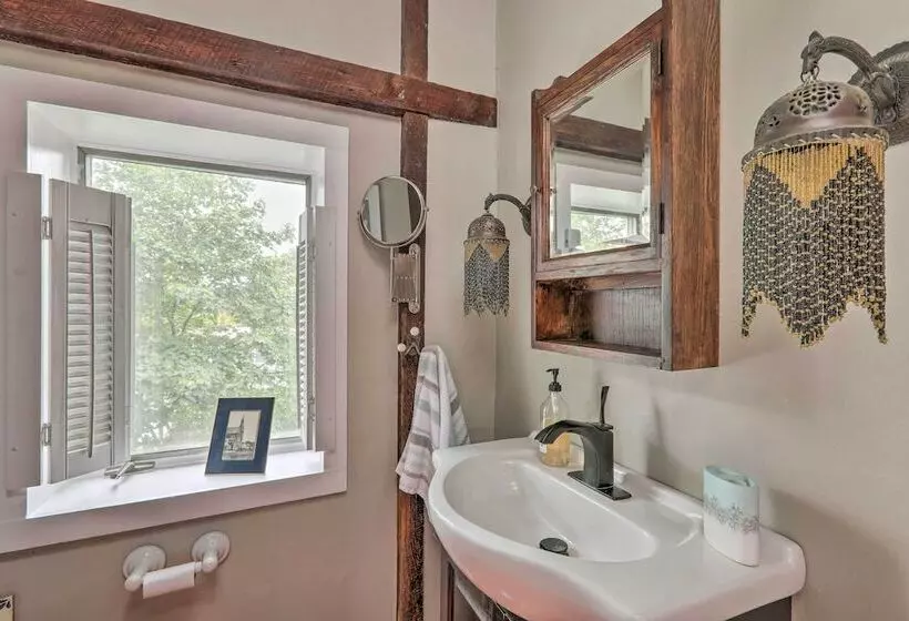 Historic Home In Lambertville: Walk To Bridge