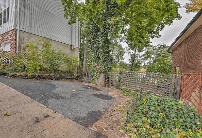 Historic Home In Lambertville: Walk To Bridge