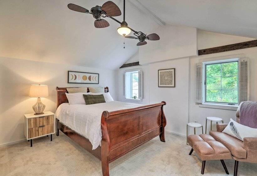 Historic Home In Lambertville: Walk To Bridge