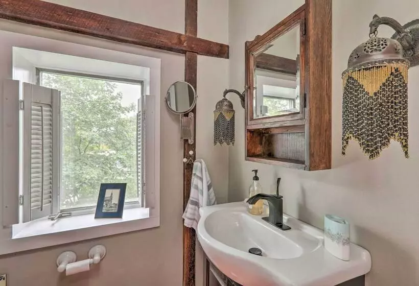 Historic Home In Lambertville: Walk To Bridge