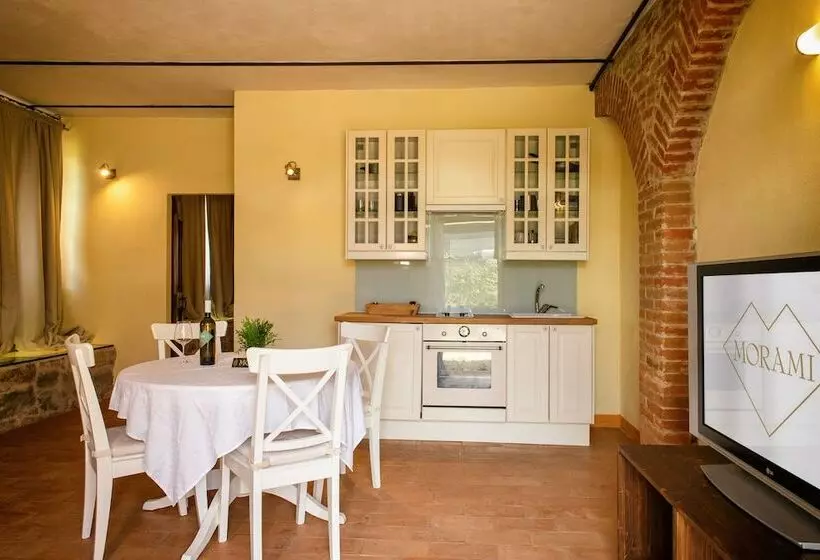 Maaseutuhotelli Morami Wine Agriturismo