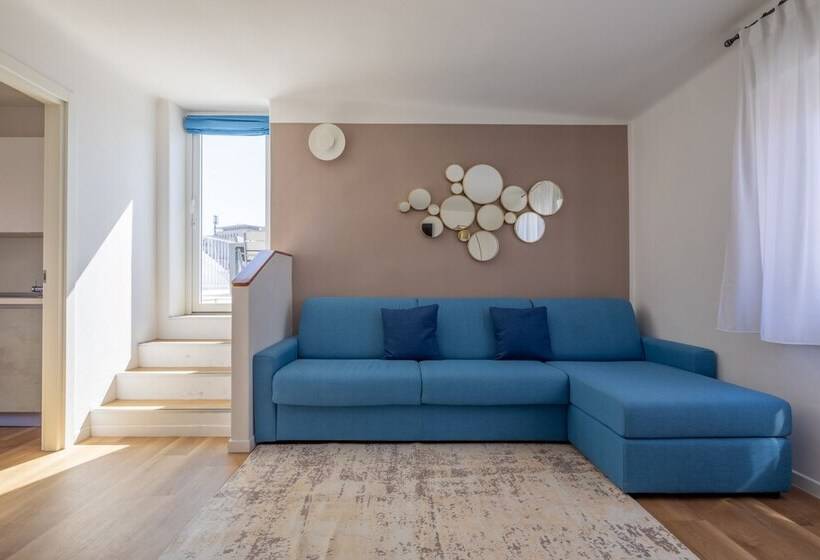 هتل Vis A Vis Apartments