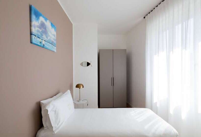 هتل Vis A Vis Apartments