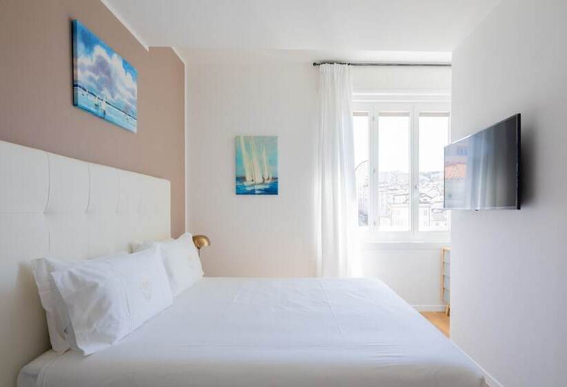 هتل Vis A Vis Apartments