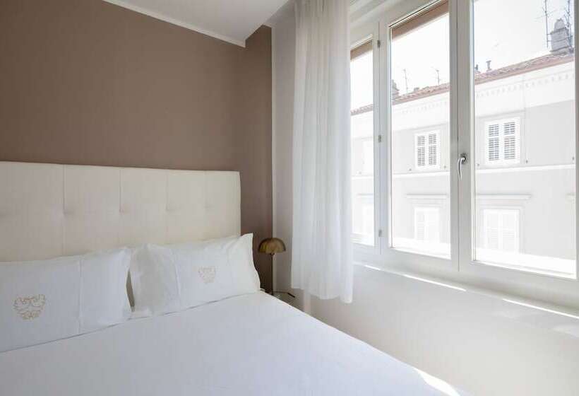 هتل Vis A Vis Apartments